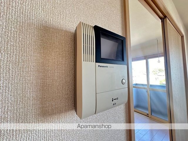 パインテールIIの内装写真