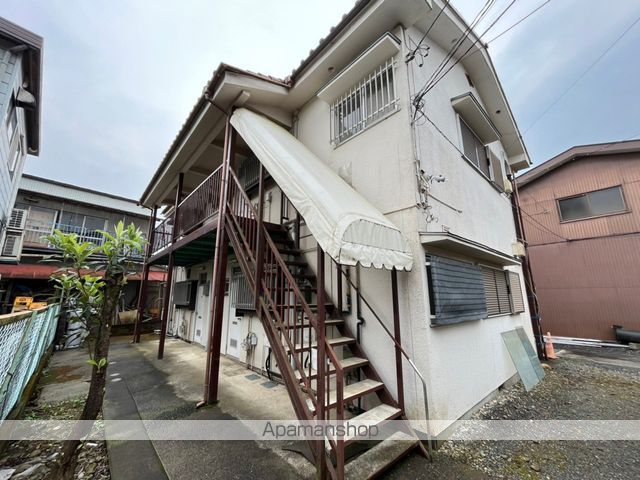 中川荘の玄関写真