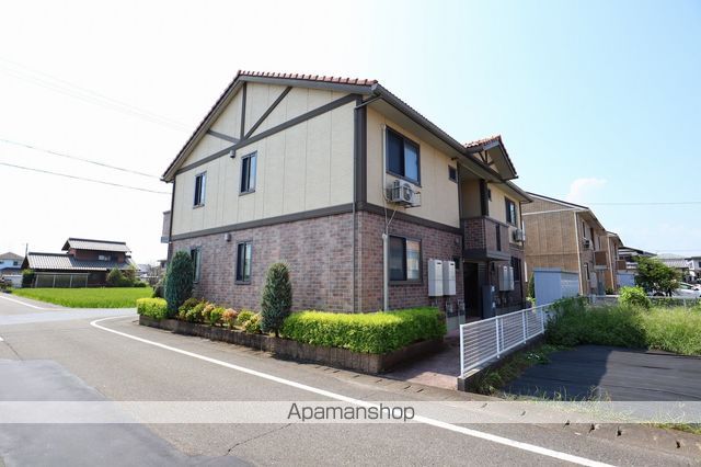 CASA・L B棟の外観写真