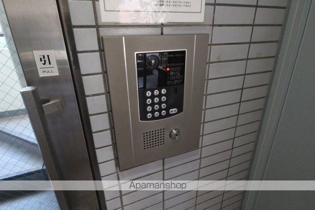 日興パレス西荻窪PARTIIの玄関写真