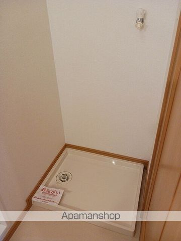 ティファニーハイツ Iの内装写真