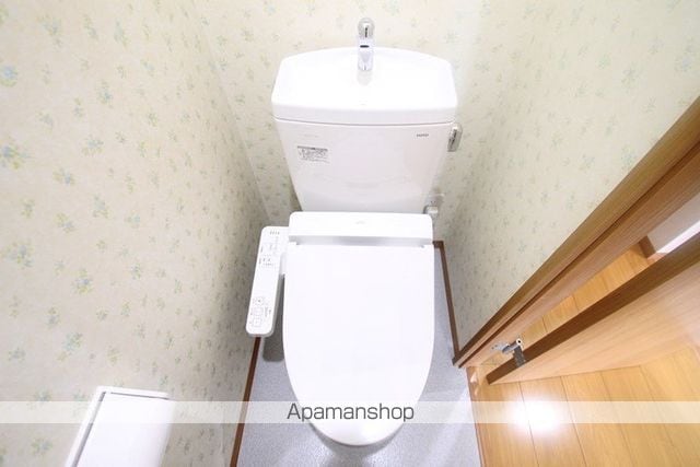 ロイヤルクイーンズパーク吹田片山町の内装写真