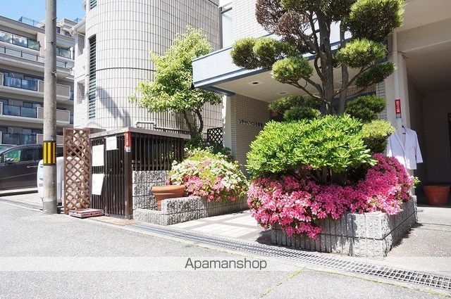 シティハイツ5番館の玄関写真