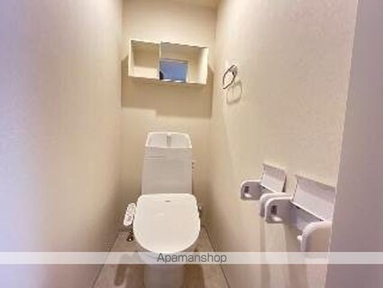 ジニアス瀬戸[1K/33.86m2]のトイレ