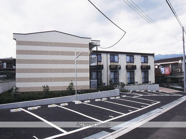 レオパレスWest Place