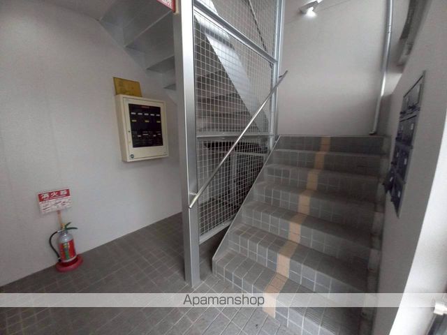 イーストヒルズ東香里の内装写真