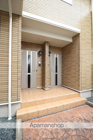 アプローズの玄関写真
