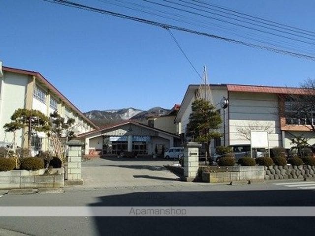 アヴニールの周辺写真