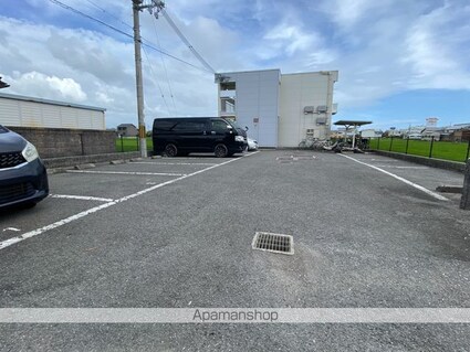 レオパレス財部[1K/23.18m2]の駐車場