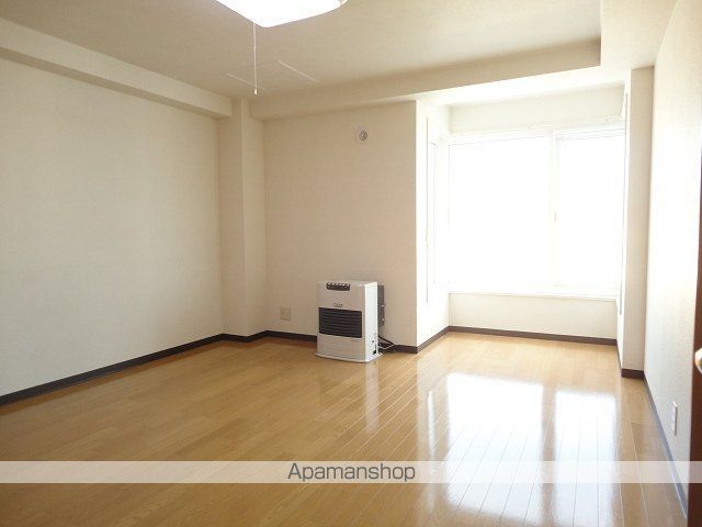 フレンドリー山の手の内装写真