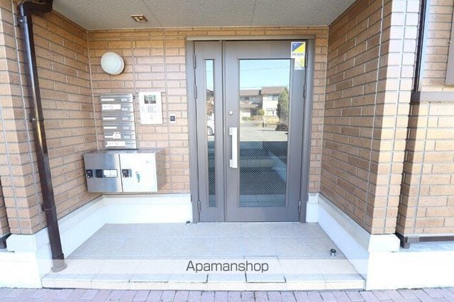 グレイスメゾンの玄関写真