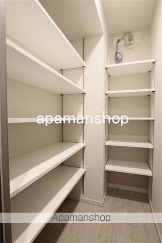SK RESIDENCE SHINSAIBASHIの内装写真