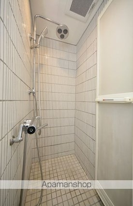 三軒茶屋マンション[1K/28m2]のバス