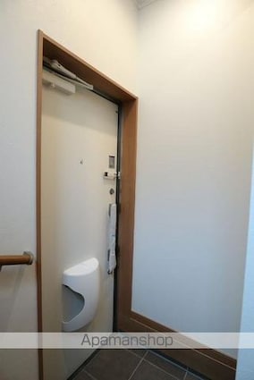 Ｌａ　Ｐｉｅｒｒｅ（ラ　ピエール）[1LDK/48.43m2]の玄関1