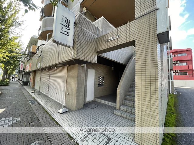 NOBLEの玄関写真
