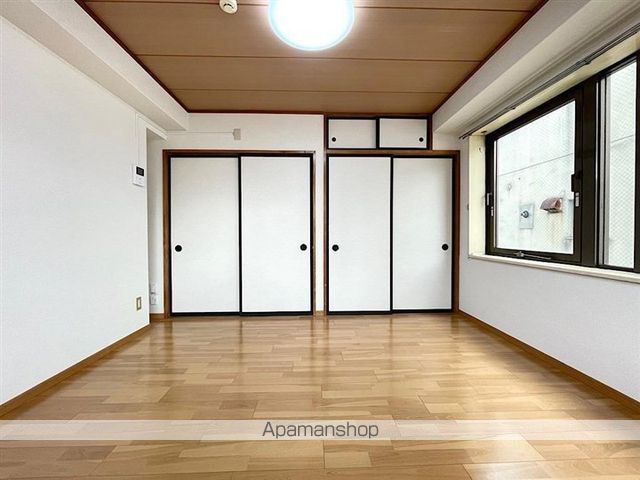 メゾンホワイトの内装写真