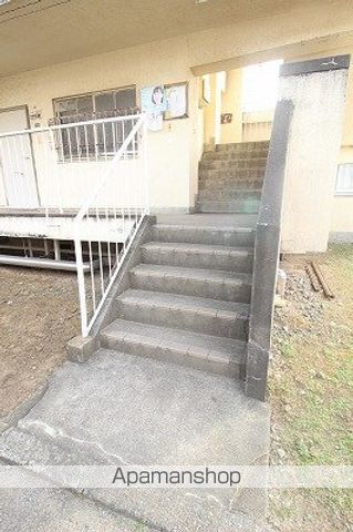 ビレッジハウス古河1号棟の玄関写真