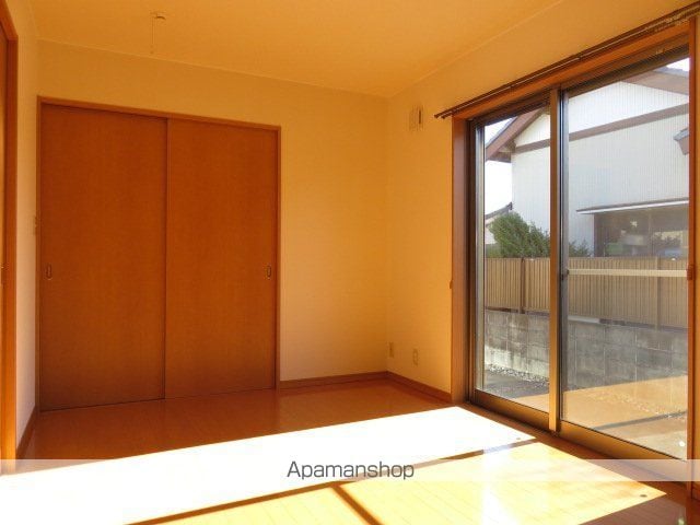 浜松市中央区 1階建 築19年の内装写真