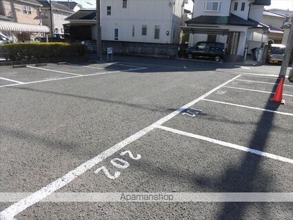 和歌山県和歌山市園部[3K/52.17m2]の駐車場2