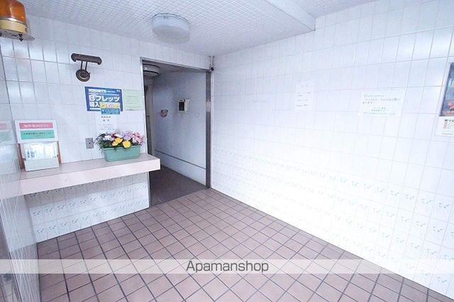 ハイシティー堀南の玄関写真
