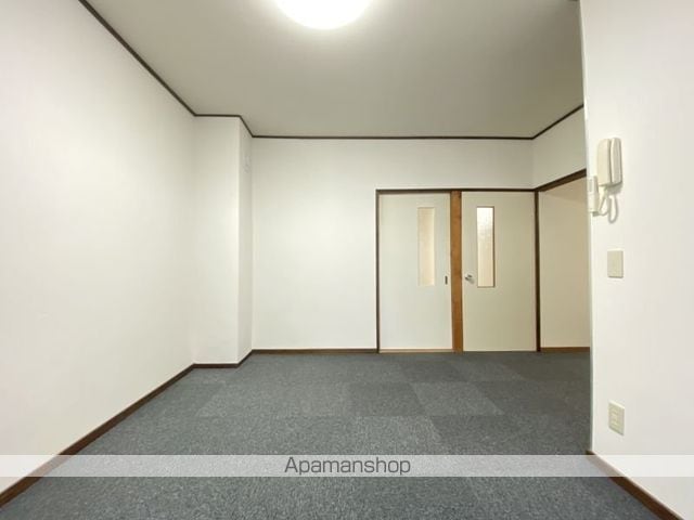 中央マンション1号棟の内装写真