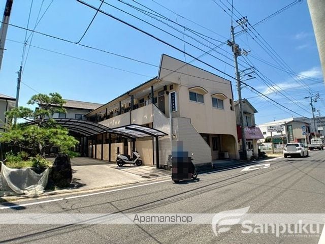 コーポ斎院の外観写真
