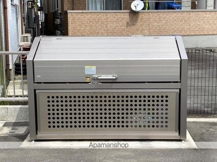 香川県高松市元山町[3LDK/76.04m2]の共用部3