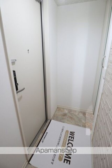 東京都立川市栄町５丁目[2LDK/73.91m2]の玄関