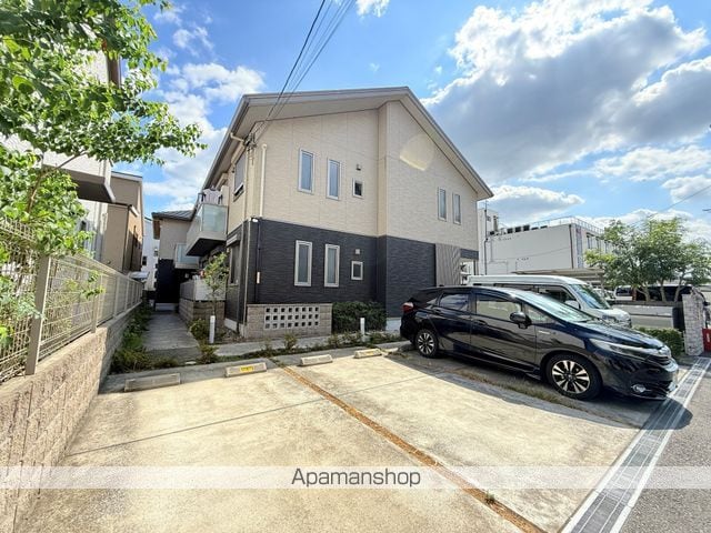 近鉄けいはんな線 荒本駅 徒歩15分 2階建 築13年の外観写真