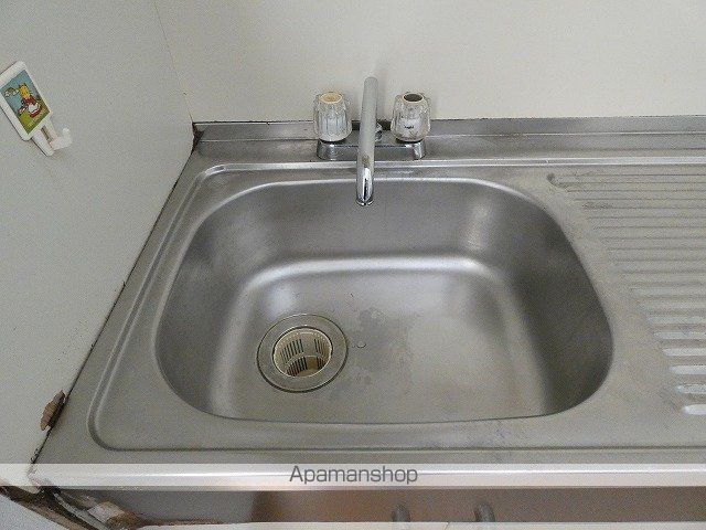 ハイツ2丁目2番地の内装写真