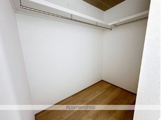 グランスイート森 A棟の内装写真