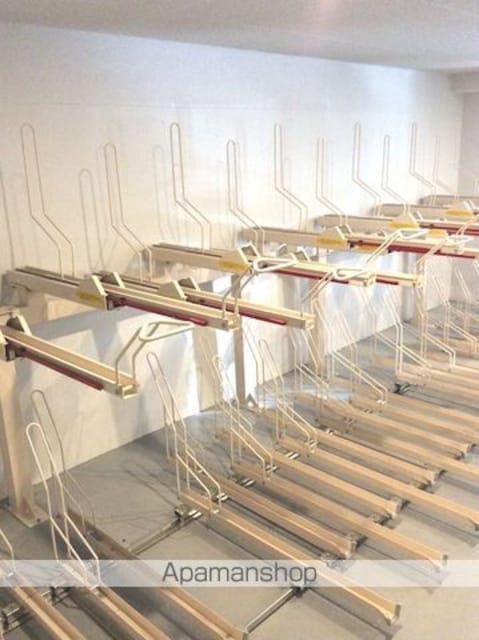 メインステージ神田須田町[1R/30.81m2]の駐車場