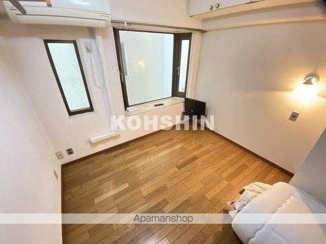 ファンターナ上本町の内装写真