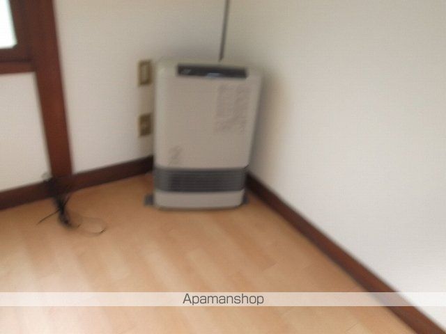 マクセル2 100の内装写真