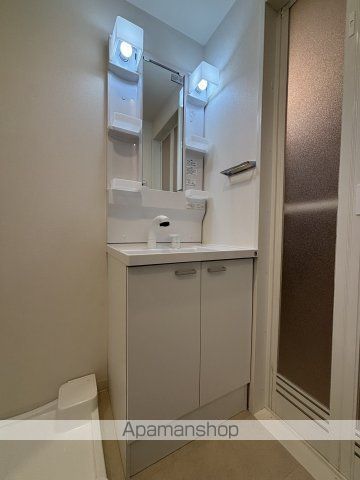 ケイディーエックスレジデンス原木中山の内装写真