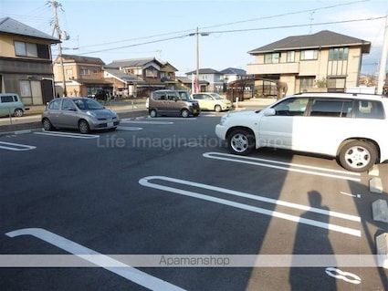 プラシード沖野[2LDK/56.47m2]の駐車場4