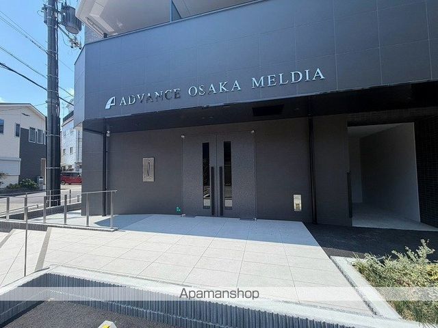 アドバンス大阪メルディアの玄関写真