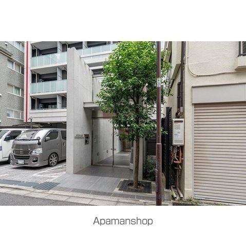 セントラルプレイス新宿御苑前の外観写真