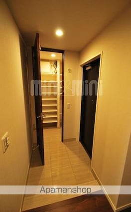 ウェリス南持田　緑彩苑[4LDK/95.4m2]の玄関