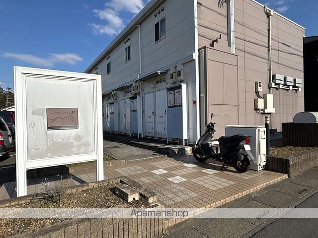 レオパレスゲンキの玄関写真