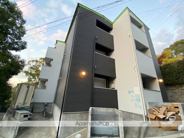 モダンアパートメント枚方上之町の外観写真