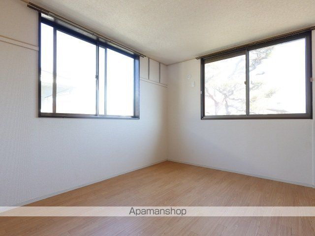 アーバン緑の内装写真