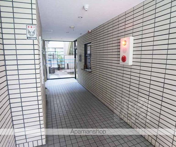 明治館にしきマンションの外観写真