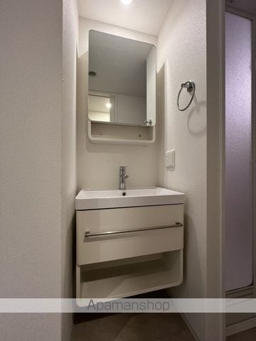 セレニテ堺筋本町プリエの内装写真