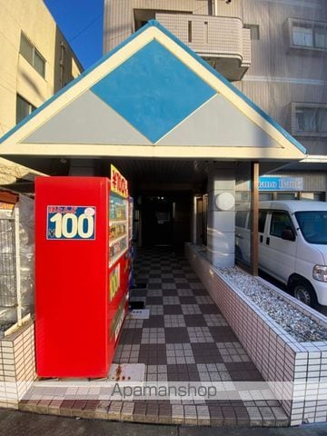 ビッグバーンズマンション神宮東の玄関写真