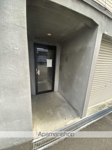 アークコート南郷3丁目IIの玄関写真