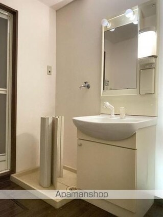 エルフ・フォレスト　[2LDK/57.33m2]の洗面所