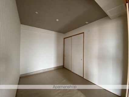 ロイヤルガーデン県庁前第２[3LDK/73.25m2]の内装4