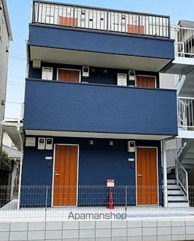 シュスラン大森の玄関写真