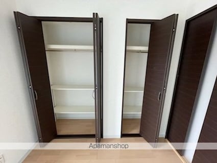 珠光ビル南草津[1DK/28.27m2]の収納